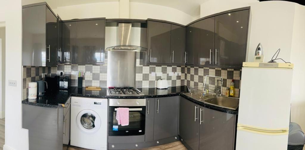 דירות גרייט יארמאות Entire New Flat With View To River Yare, H7 מראה חיצוני תמונה